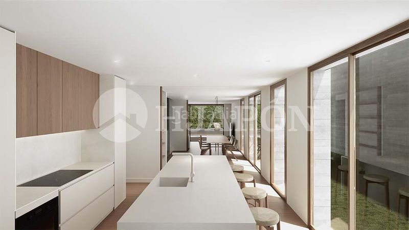 Foto 9efdf2a4-3acb-4fde-8325-ea6adbe8f762. Casa amb aparcament piscina a Alella