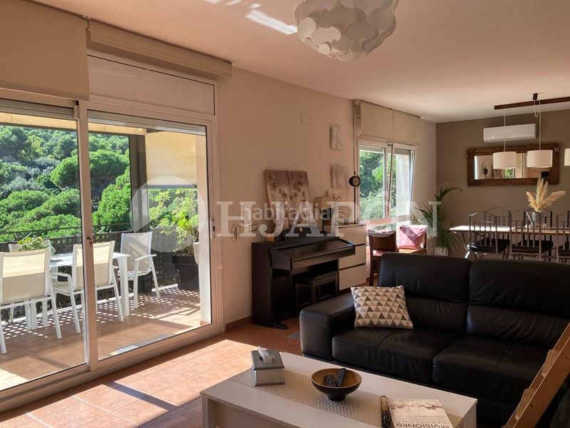 Foto aa321a6c-dcad-4726-a53f-b58fce15cedc. Casa amb aparcament piscina a Alella
