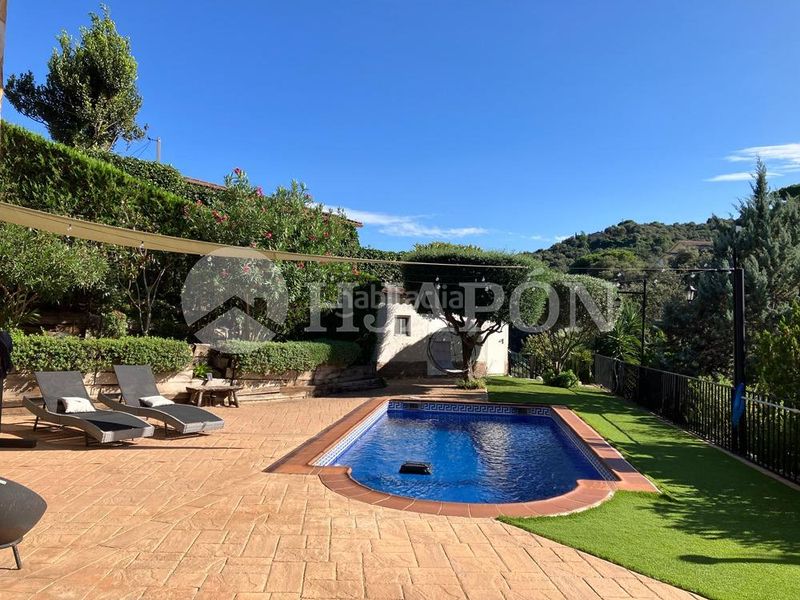 Foto e1a7e8b9-d4c1-4c2c-bc36-b0f28350cf24. Casa amb aparcament piscina a Alella