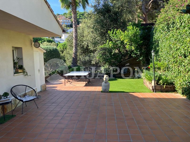 Foto f58d2a05-1b5c-44a2-84f6-9cdc9b392f85. Casa amb aparcament piscina a Alella
