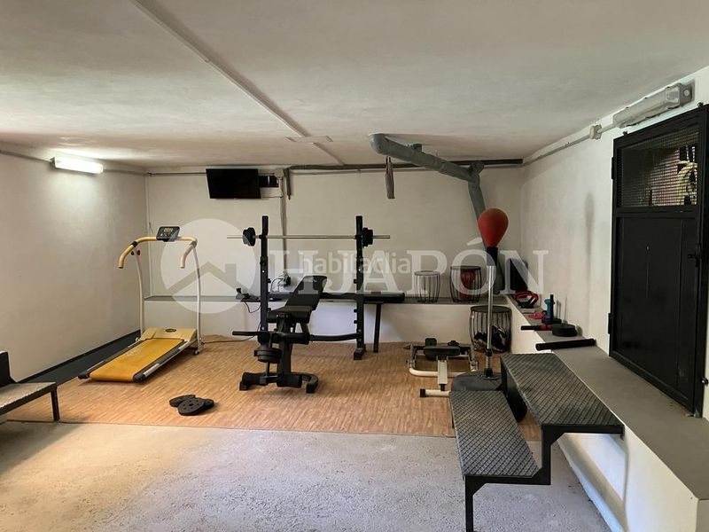 Foto fe46336d-1637-4572-9a2c-fc5be84d8ceb. Casa amb aparcament piscina a Alella