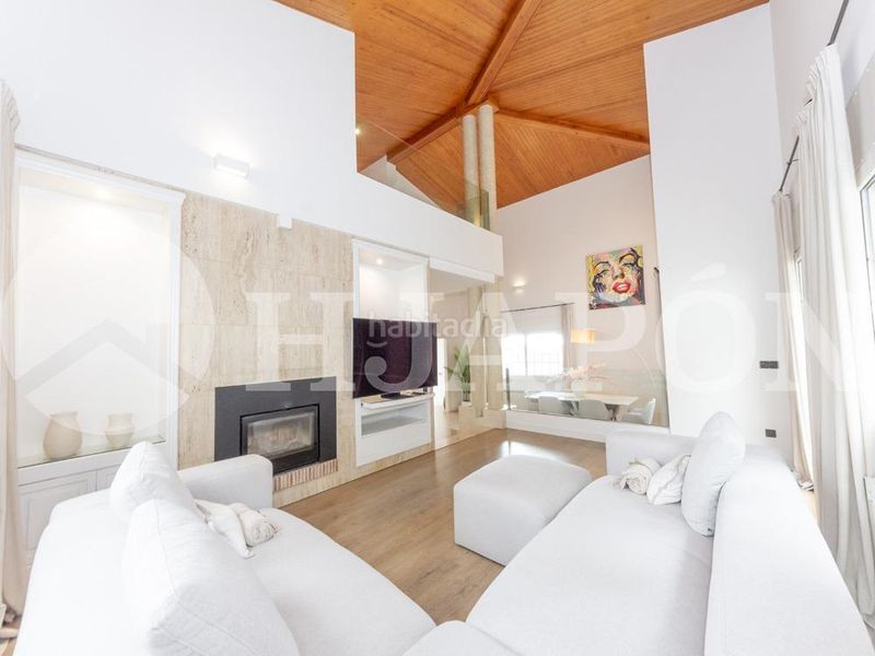 Foto 33410c93-c995-4f81-8ebe-32dffebf6189. Casa amb aparcament piscina a Nucli Urbà Argentona