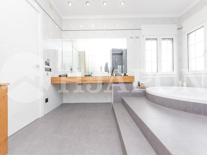 Foto cd920598-1334-4742-944d-5e925e70c284. Casa amb aparcament piscina a Nucli Urbà Argentona