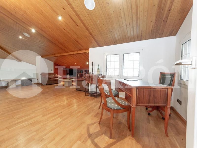 Foto eef72069-d6fd-47e0-807b-f7a83e5acf3d. Casa amb aparcament piscina a Nucli Urbà Argentona