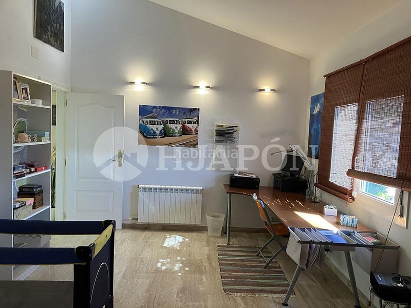 Foto 3d3648e1-4e81-4008-97fc-3971e2c109a0. Casa amb calefacció aparcament a Mas Ram Badalona