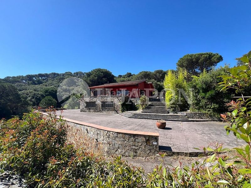 Foto 5165e273-ce93-4690-9a58-02dea8b8a1eb. Casa amb calefacció aparcament piscina a Vallromanes