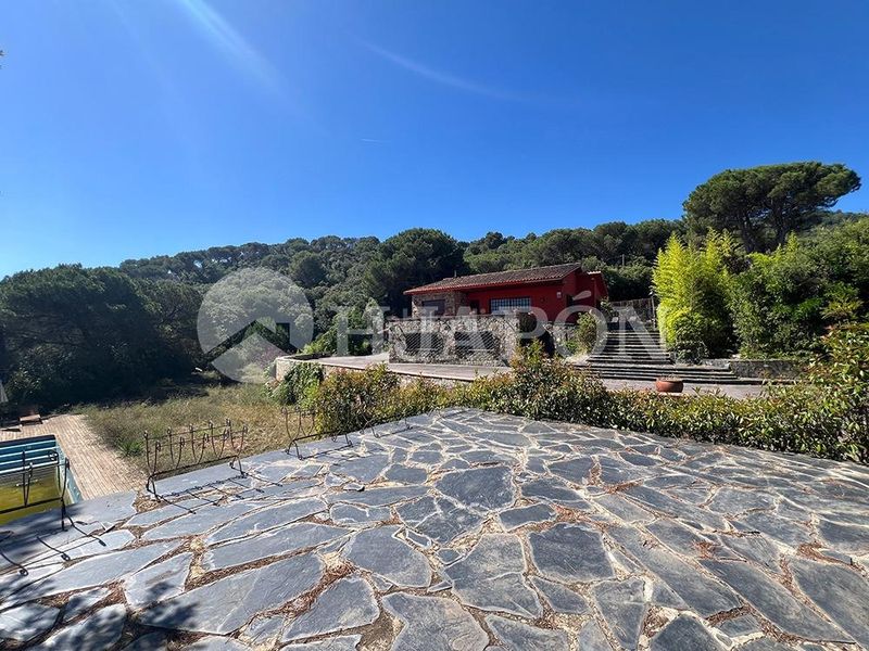 Foto a18f3cc3-aefc-4523-8205-878dda10b506. Casa amb calefacció aparcament piscina a Vallromanes