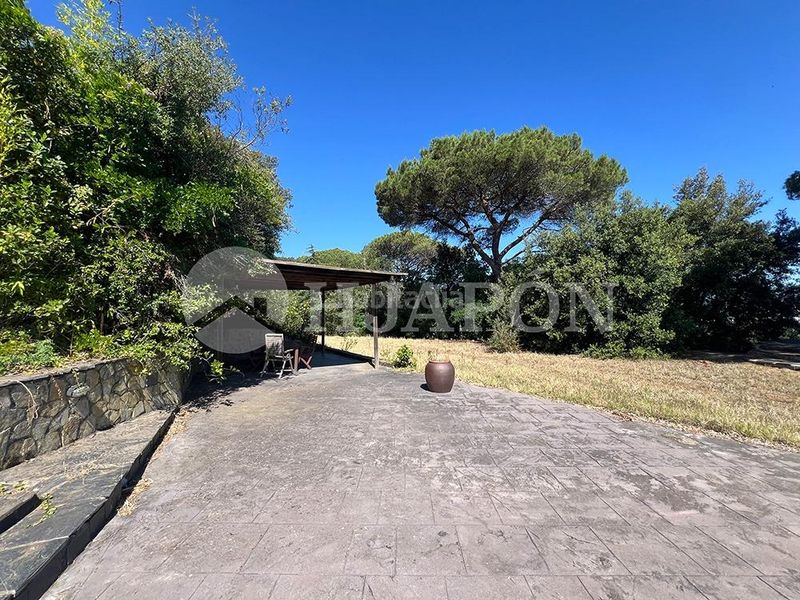 Foto b7ee02e8-e2a9-43a6-b60e-b4b1c679a5fc. Casa amb calefacció aparcament piscina a Vallromanes