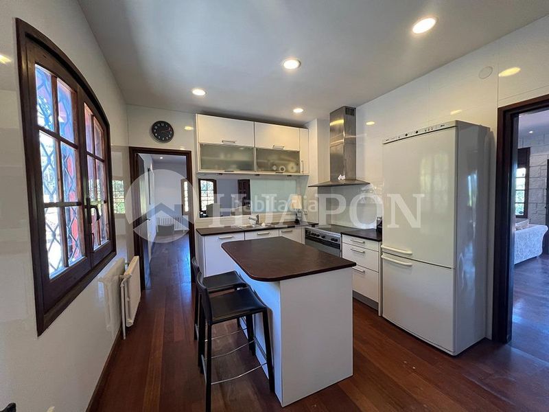 Foto f6253193-77ea-47cf-ac4d-9508ebfdd3f1. Casa amb calefacció aparcament piscina a Vallromanes