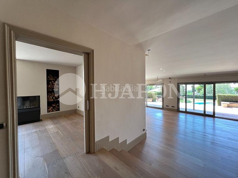 Foto a144a39c-d934-4d4a-b0d7-9200be0b1643. Casa amb calefacció aparcament piscina a Alella