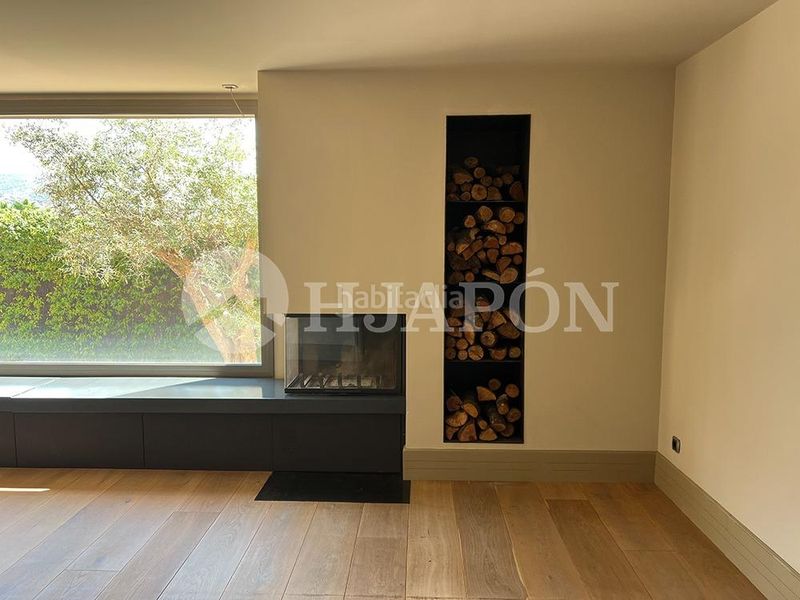 Foto cb560746-93ea-4763-98e8-712089d59d35. Casa amb calefacció aparcament piscina a Alella