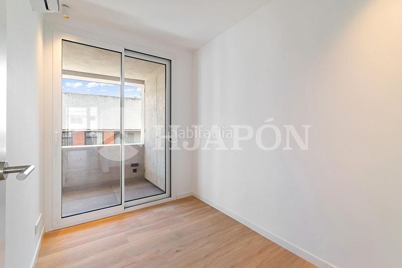 Foto 2037af2b-aea4-4872-a9d5-6216c2e38ff2. Casa amb calefacció a Manresà Badalona