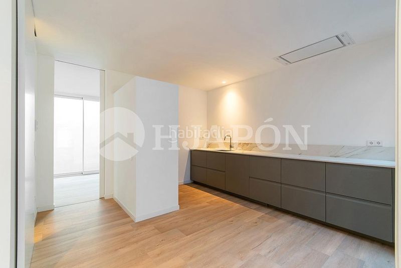 Foto 5062d51d-b876-4665-86b1-6a49bb186e1a. Casa amb calefacció a Manresà Badalona
