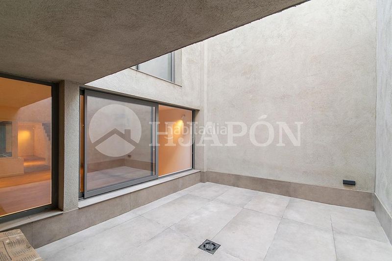 Foto fd085862-3ba0-4e05-8702-aa419012bf66. Casa amb calefacció a Manresà Badalona