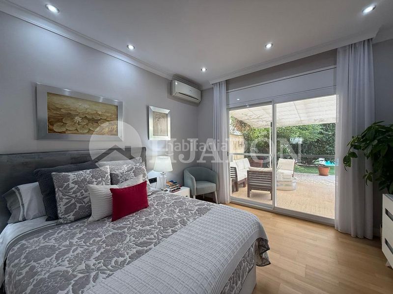 Foto ac1b9124-5b1e-4567-b56d-67359afe838f. Casa amb calefacció aparcament piscina a Teià