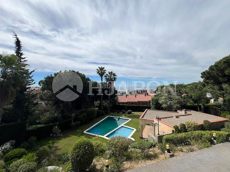 Foto 8952b16d-e622-49e3-8ccd-623e2f0cb9fa. Casa amb calefacció aparcament piscina a Teià