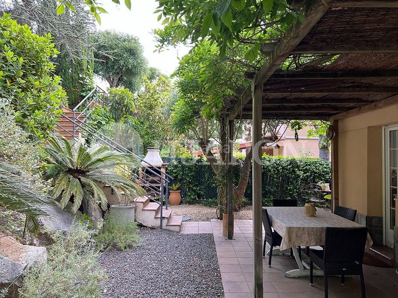 Foto cc91966b-9c44-4566-a4b5-6eee4ffe5875. Casa amb calefacció aparcament piscina a Teià