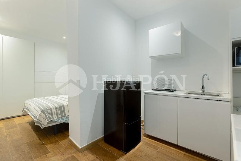Foto d136b975-ed8d-463f-a624-e00d91aea112. Casa amb calefacció aparcament piscina a Alella