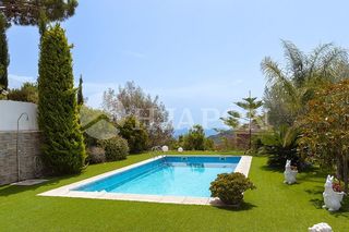 Maison à Alella. Refugio contemporáneo con espectaculares vistas en alella