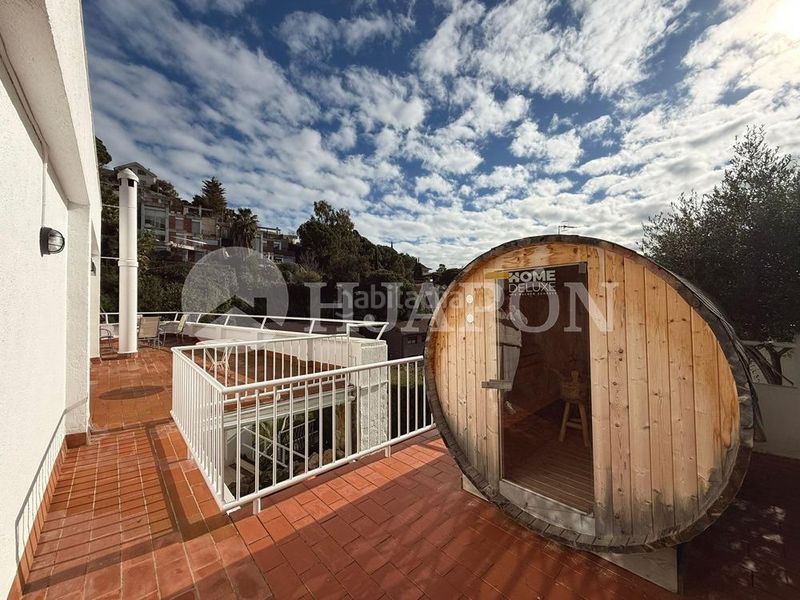 Foto db85c837-78c2-41c5-9665-6a48c21780ae. Casa amb calefacció aparcament piscina a Alella