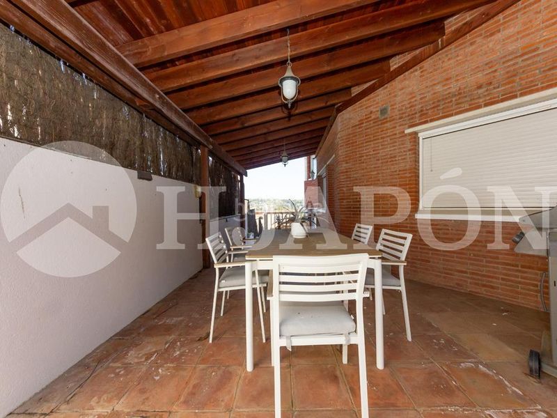 Foto c08af22e-c03f-4163-acea-1c046993f007. Casa amb calefacció aparcament piscina a Nucli Urbà Argentona