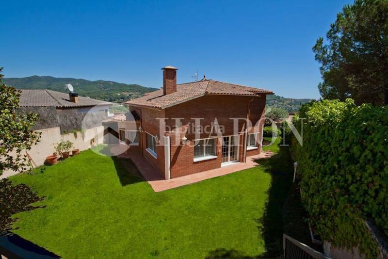 Foto c4cfc43b-7877-4bf8-9c83-f50efd5debe1. Casa amb calefacció aparcament piscina a Nucli Urbà Argentona