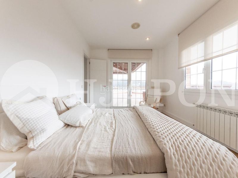 Foto e9569d17-9c94-42f8-b32f-0677027e571a. Casa amb calefacció aparcament piscina a Nucli Urbà Argentona