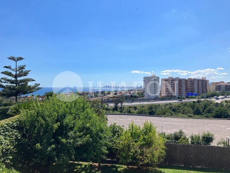 Foto b8ba881c-1c09-4efa-b780-e88270c8fb83. Casa amb calefacció aparcament piscina a Teià