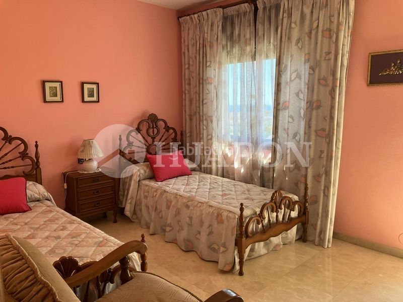 Foto deab6813-9d1d-43a4-81b0-47aab1ab5a1d. Casa amb calefacció aparcament piscina a Teià