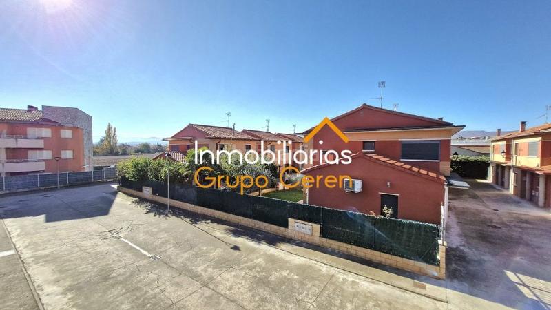 Foto 32609699-4e7e-4d1e-876e-2fe0def22795. Casa adossada amb calefacció aparcament a Alesanco