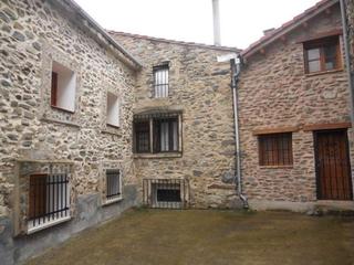Casa a Ezcaray. Casa en aldea de ezcaray para rehabilitar