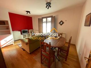 Appartement à Ezcaray. En el centro bonito apartamento con terraza cerrada