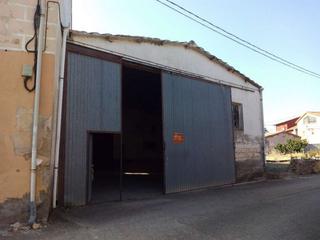 Casa  Calle la erita. En corporales, pabellón de 450 m2