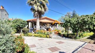 Chalet à Castañares de Rioja. Chalet en planta baja  con piscina privada en castañares de rioj