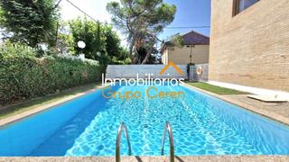 Casa adossada a Santo Domingo de la Calzada. Se vende espectacular chalet adosado en zona residencial tranqui