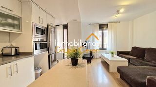 Duplex in Santo Domingo de la Calzada. Espectacular dúplex en edificio seminuevo en pleno casco históri