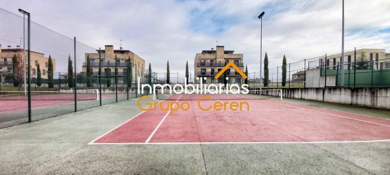 Foto 5aacb545-fbd7-4f34-bd08-ee09094cb615. Terreno residenziale in Cirueña