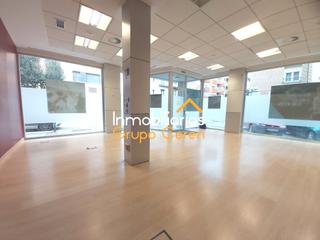 Lloguer Local Comercial a Santo Domingo de la Calzada. Local comercial amplio escaparate ideal para oficina o negocio