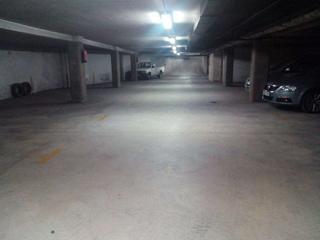 Aparcament cotxe a Plaza jacobea 4. Plaza de garaje en el centro de la ciudad