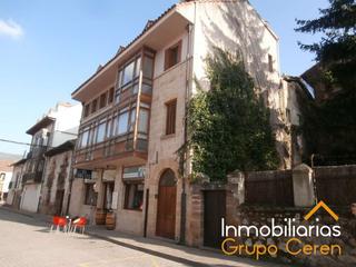 Casa  Calle academia militar. Ideal para inversores casa en el centro en la plaza la verdura