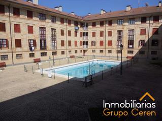 Local commercial à Ezcaray. Local de 90m2 con posibilidad de hacer entreplanta,  5 metros de