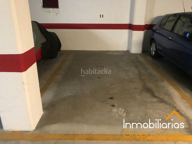 Foto dc5e7111-b3a2-48d1-9078-c8e785000120. Aparcament cotxe a Ezcaray