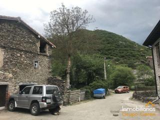 Edifici a Ezcaray. Edificio antiguo de piedra  para rehabilitar