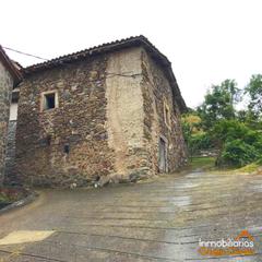 Casa a Ezcaray. Casa para rehabilitar en aldea azarrulla