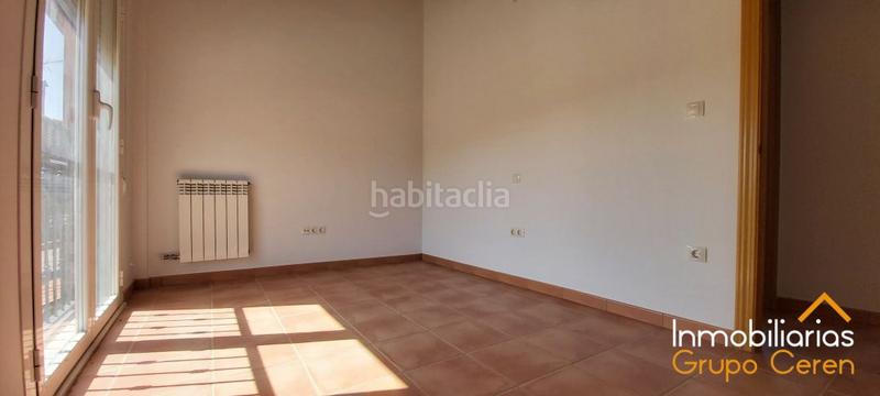 Foto 416a4418-365d-41d6-af16-bc0416183197. Casa adossada amb calefacció aparcament piscina a Herramélluri