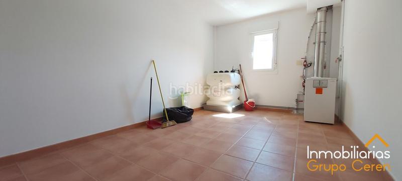 Foto 83a9eef2-575b-4d08-aaf8-7ecc765ddcae. Casa adossada amb calefacció aparcament piscina a Herramélluri