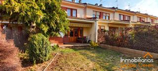 Casa adossada  Calle nueva belora. Si buscas un adosado con terreno en una zona tranquila de belora