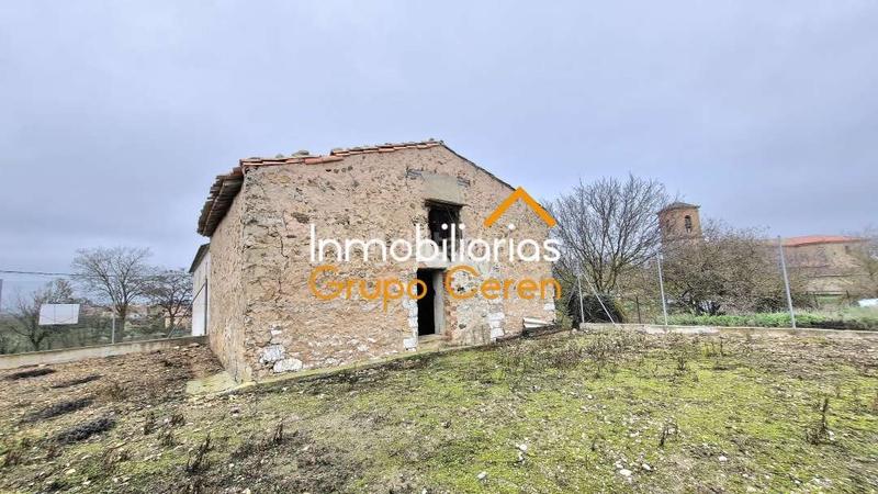 Foto b4d159bd-346f-4d58-aeeb-42126aff393a. Terreno residencial descubre tu refugio en Redecilla del Campo