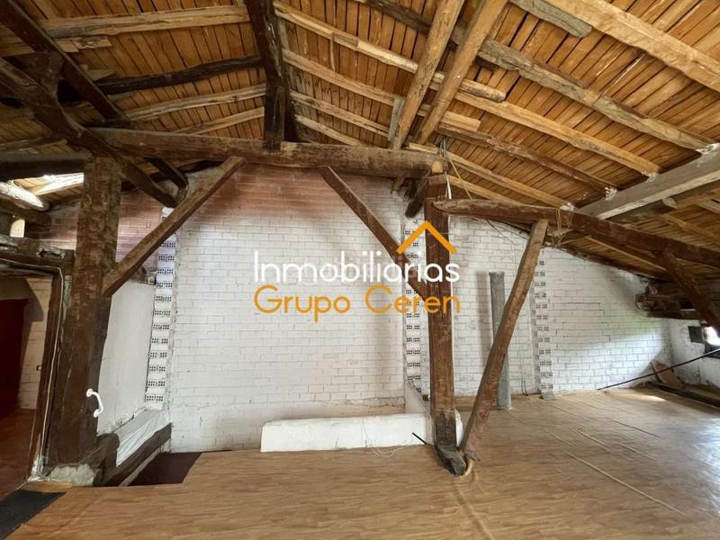 Foto 83e89ab0-5a7b-4e78-9782-440a75d1ba5e. Casa amb calefacció aparcament a Ojacastro