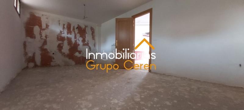 Foto 003e55f3-3d48-42bc-b27e-86d1b77cae20. Casa adosada adosado a estrenar con jardín privado en urbanización con piscina y amplia zona verde en Canillas de Río Tuerto